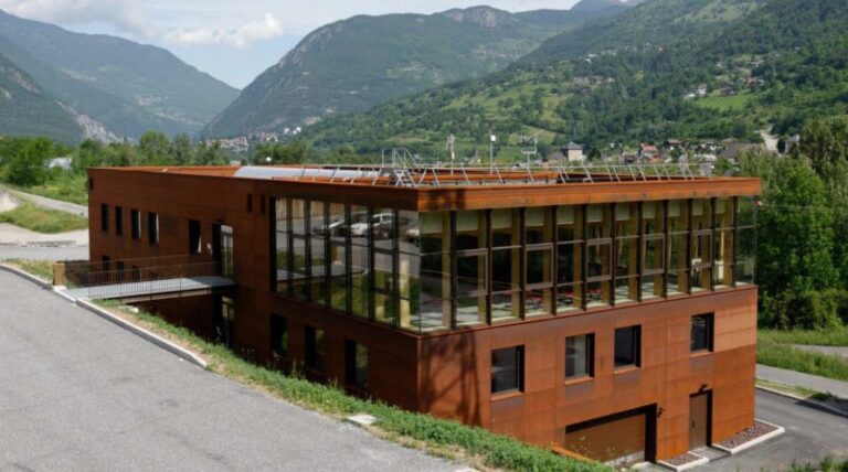 Centrale idroelettrica “La Coche Pelton”